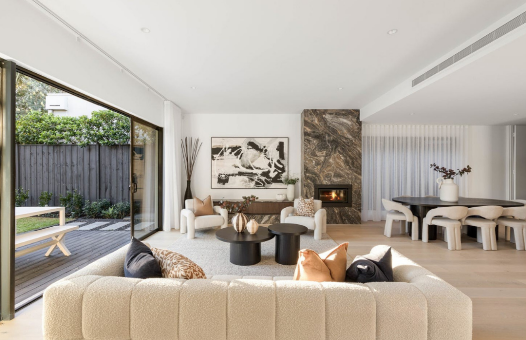Sunhill Road. Glen Iris